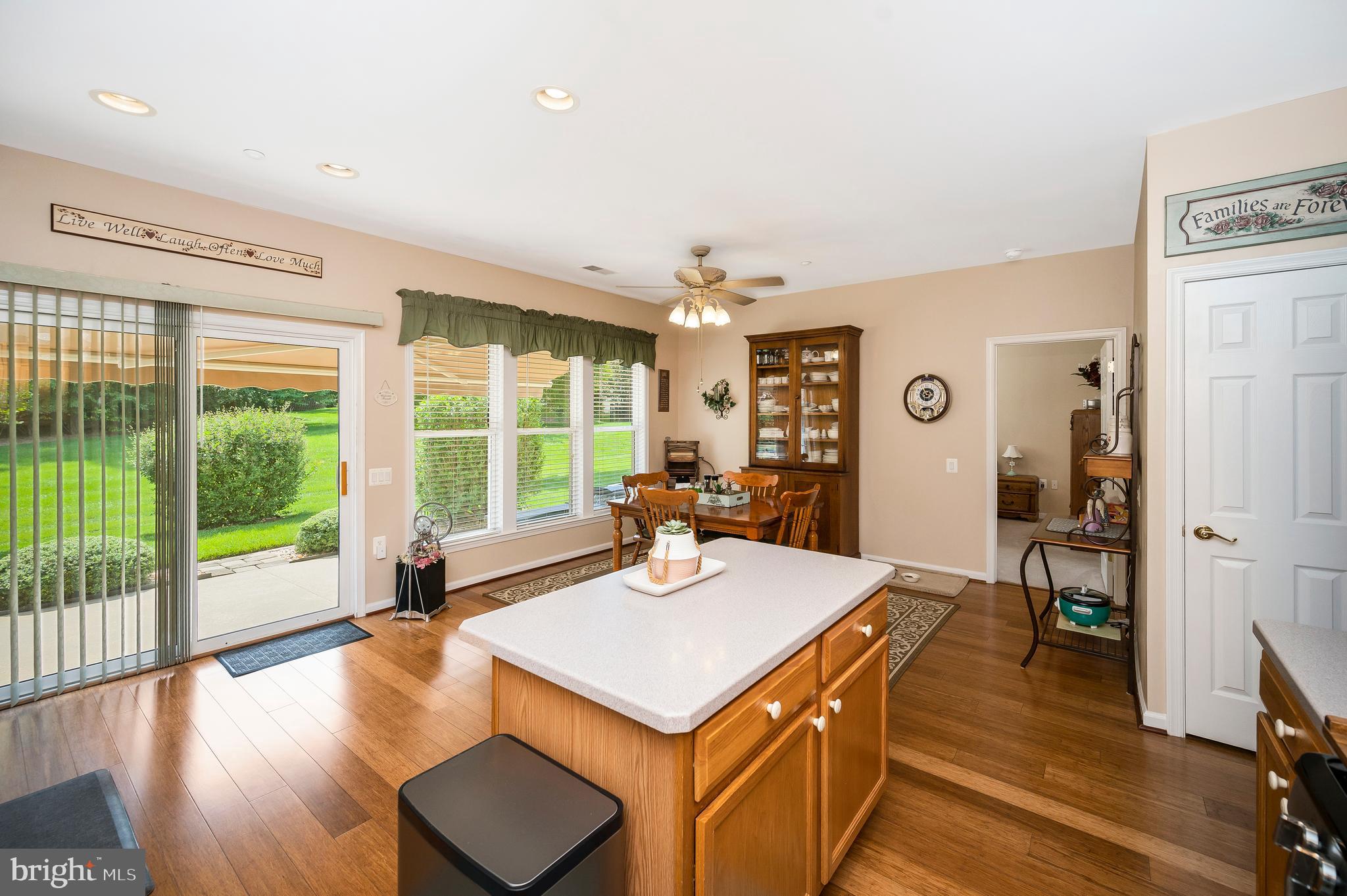 24 Smithfield Way