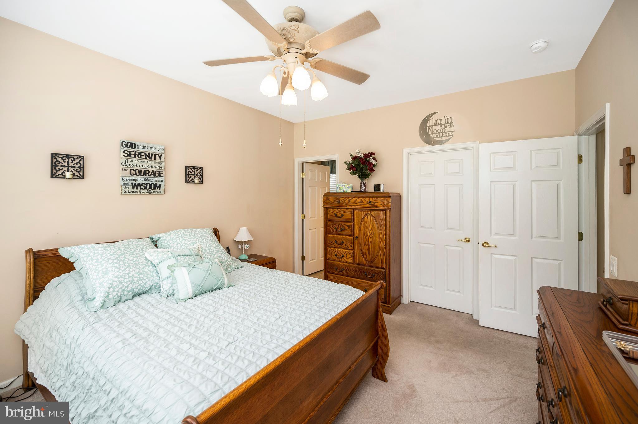 24 Smithfield Way