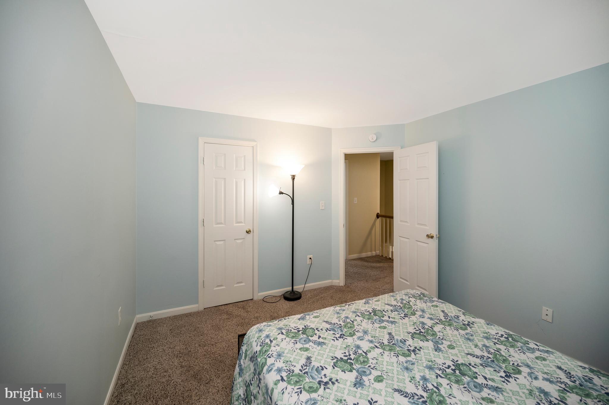 24 Cross Cut Ln