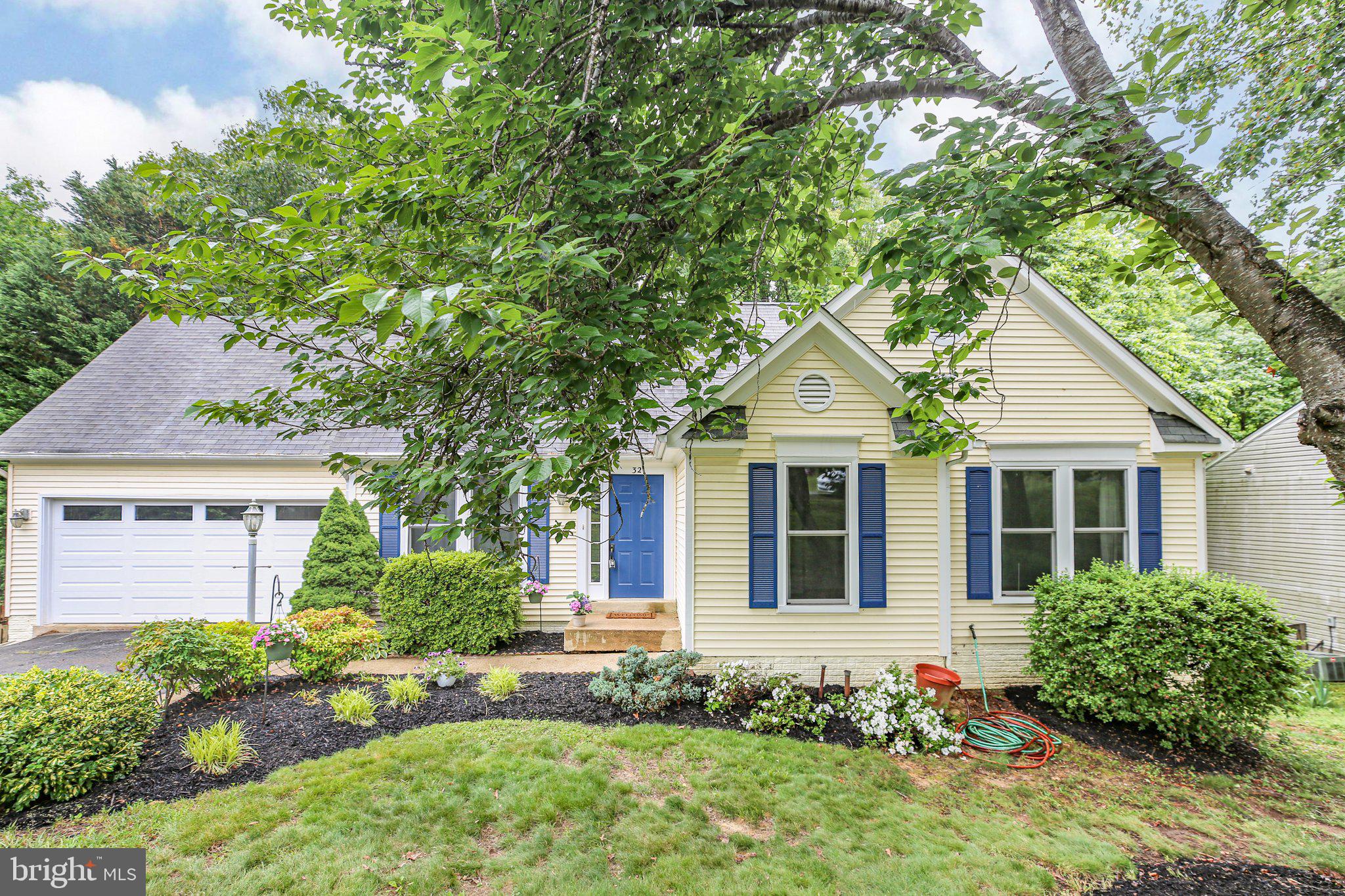 32 Cherry Laurel Dr