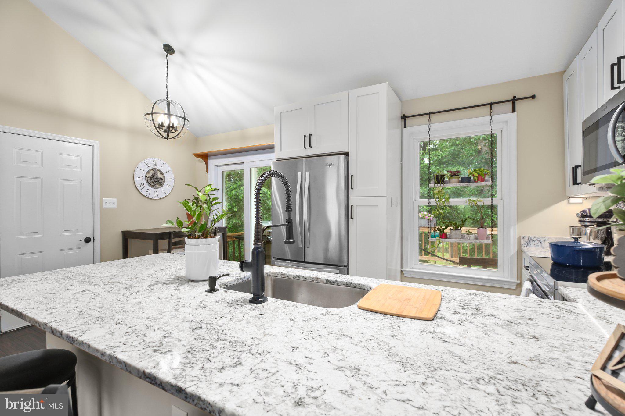 32 Cherry Laurel Dr