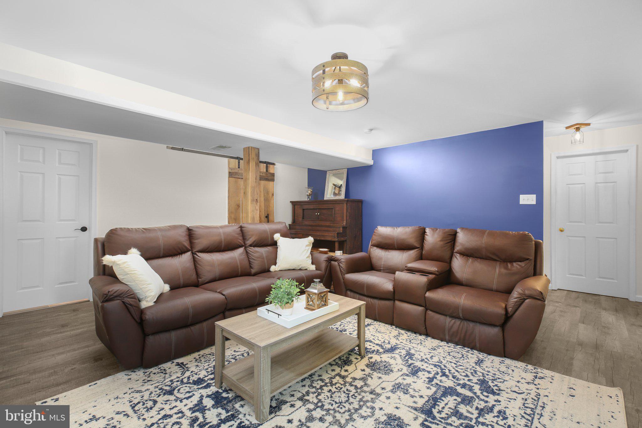 32 Cherry Laurel Dr