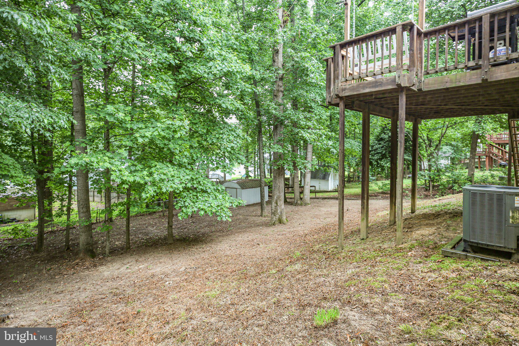 32 Cherry Laurel Dr