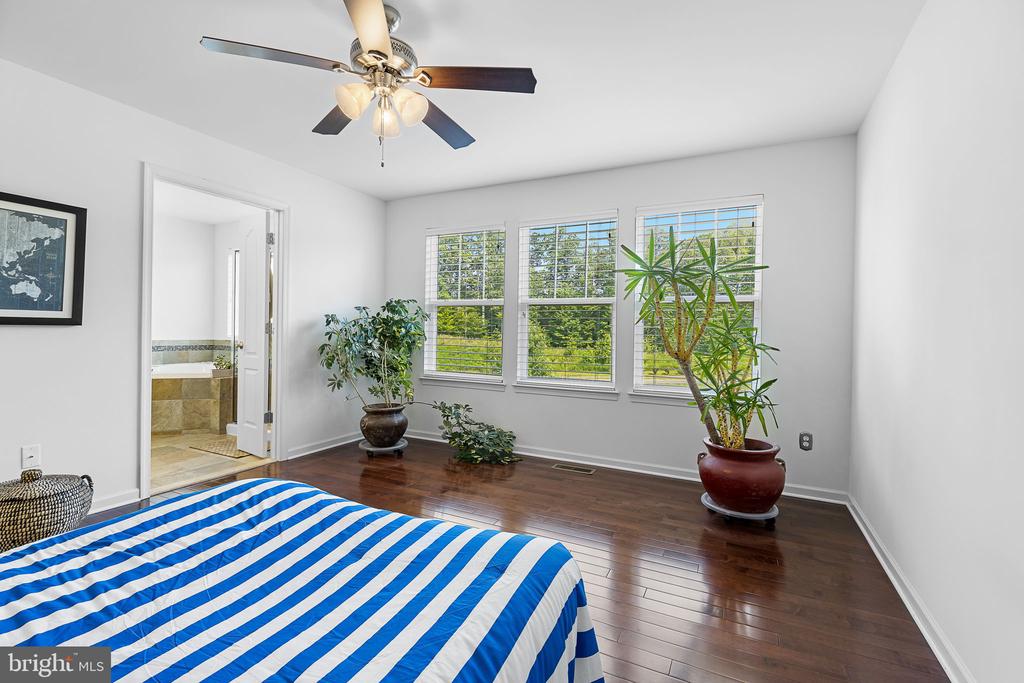 25 Shepherds Hook Way