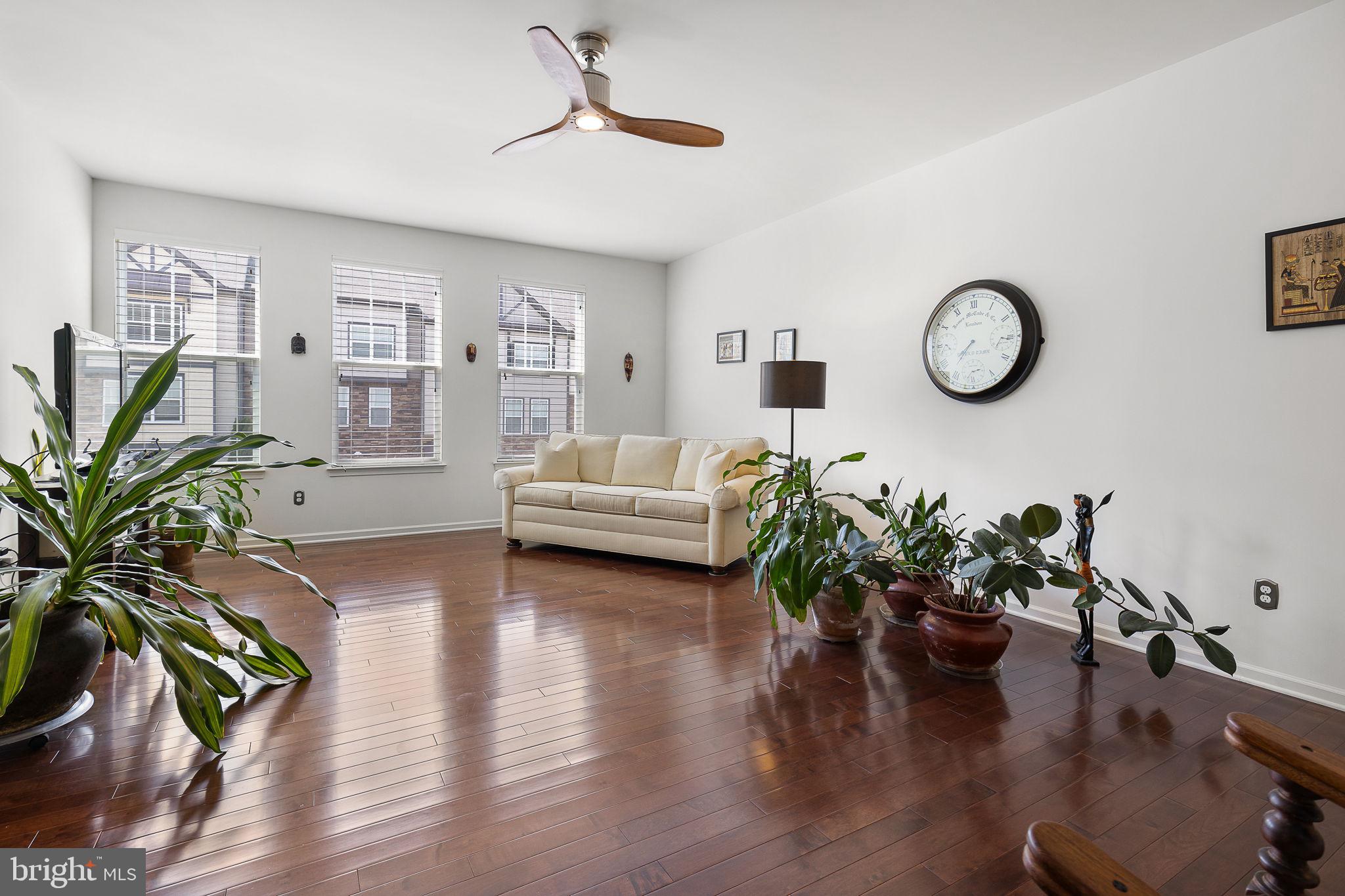 25 Shepherds Hook Way