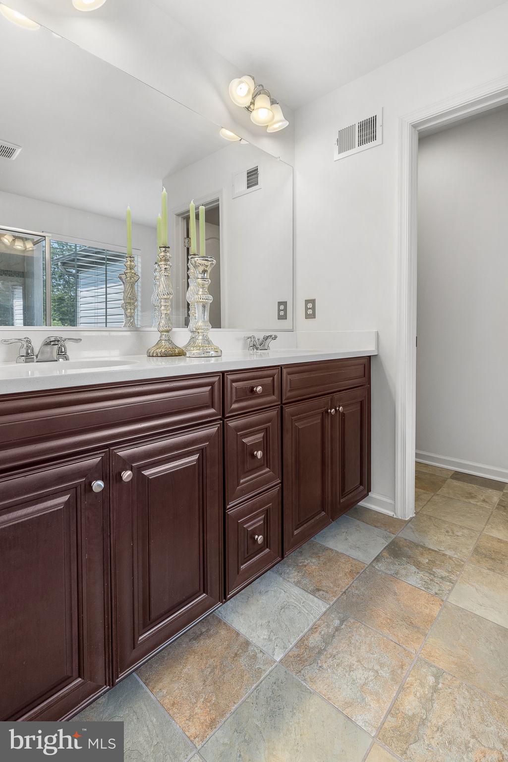25 Shepherds Hook Way