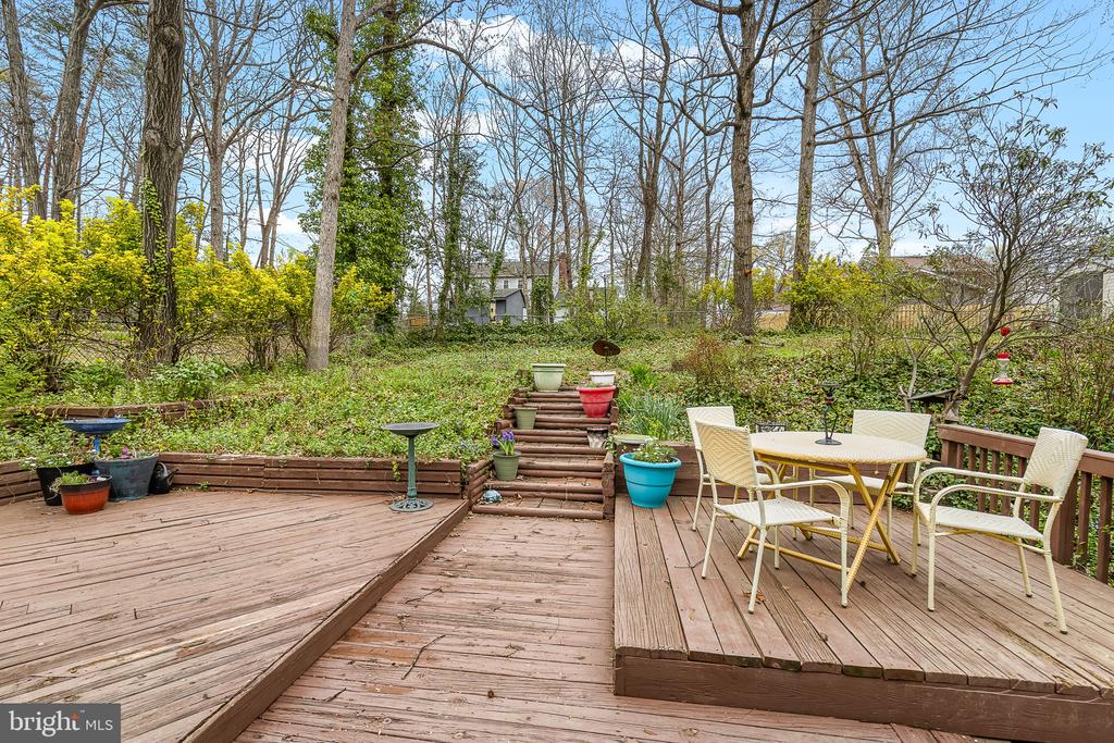 1008 Harbour Dr