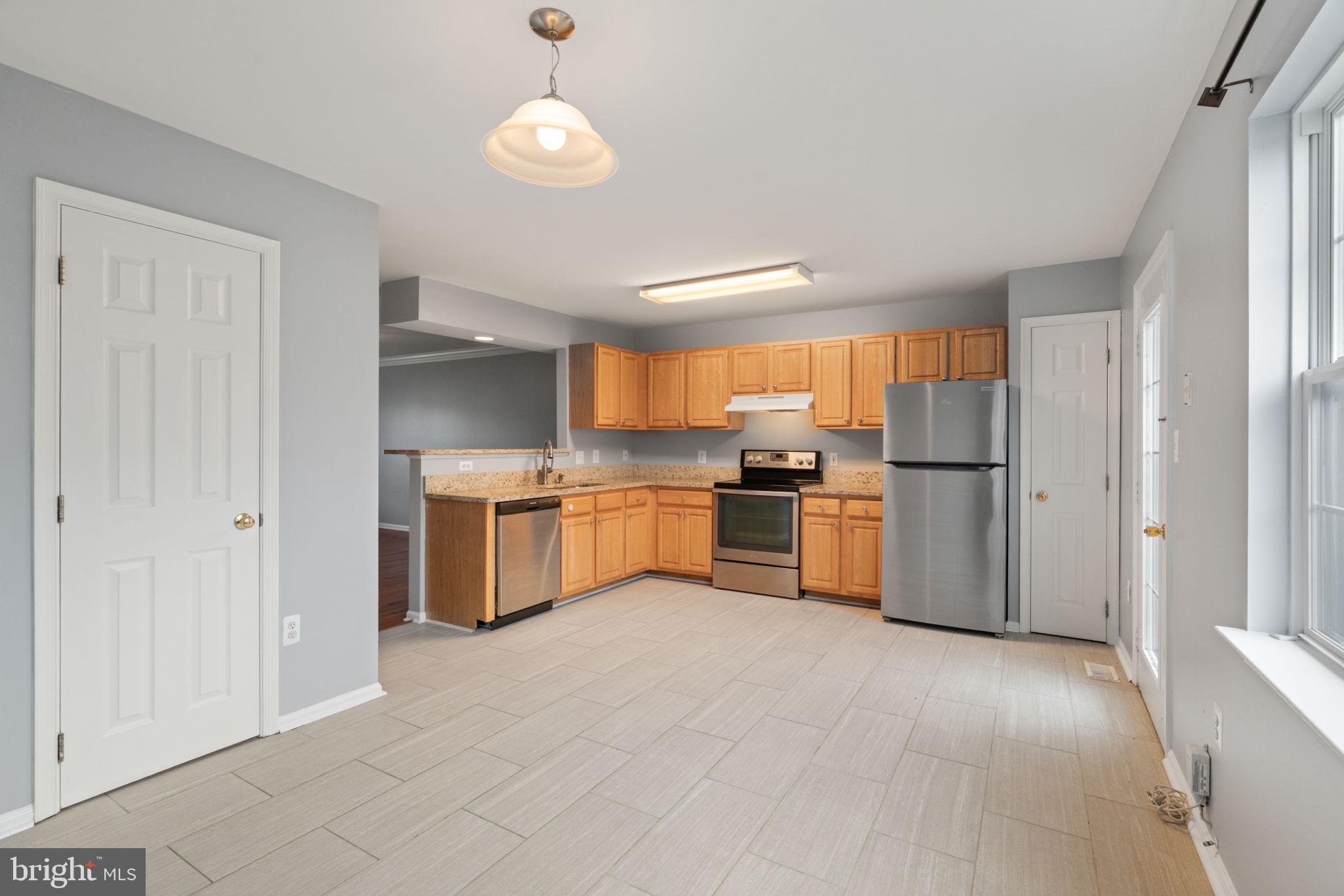 302 Independence Dr