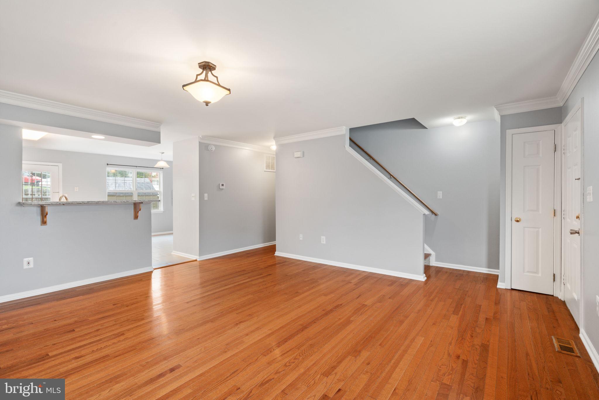 302 Independence Dr