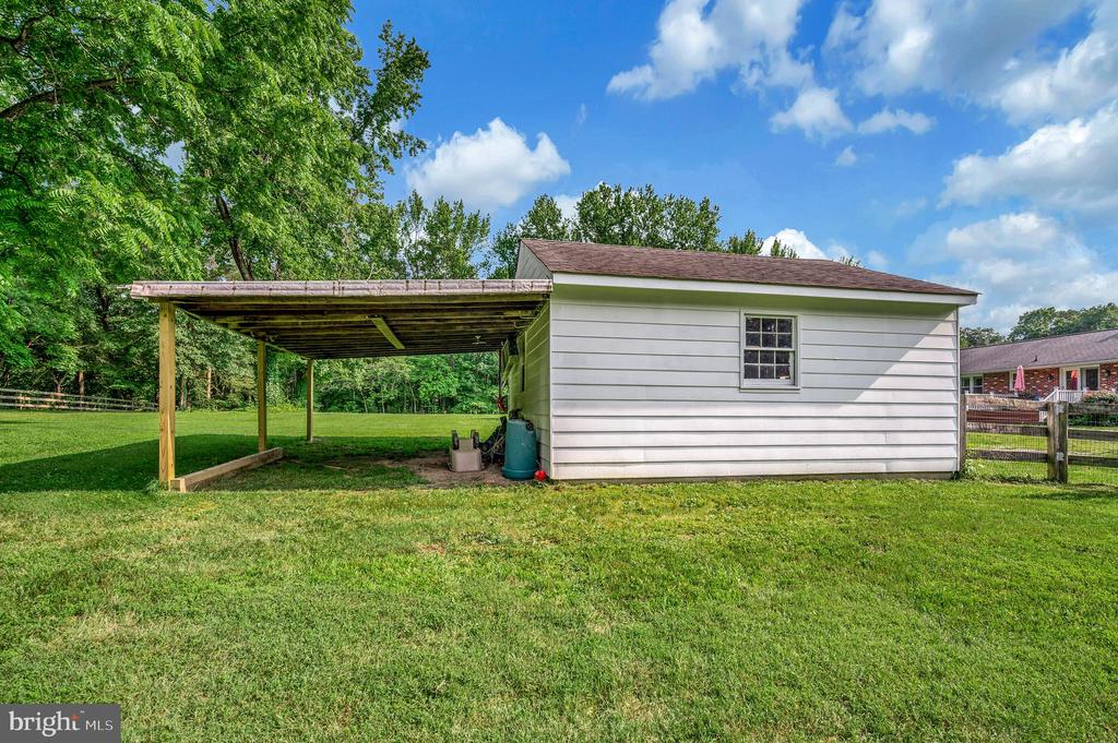539 McCarty Rd