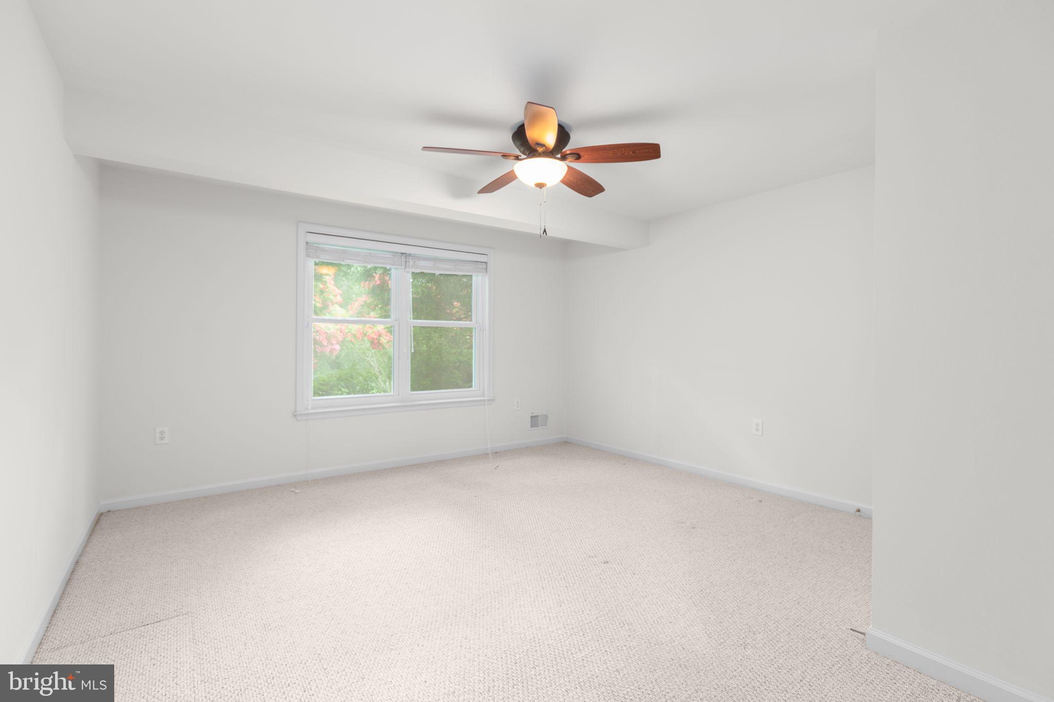 7 Covington Dr