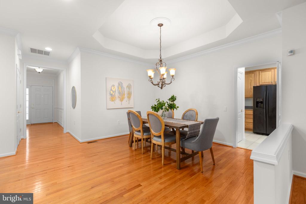 7 Covington Dr