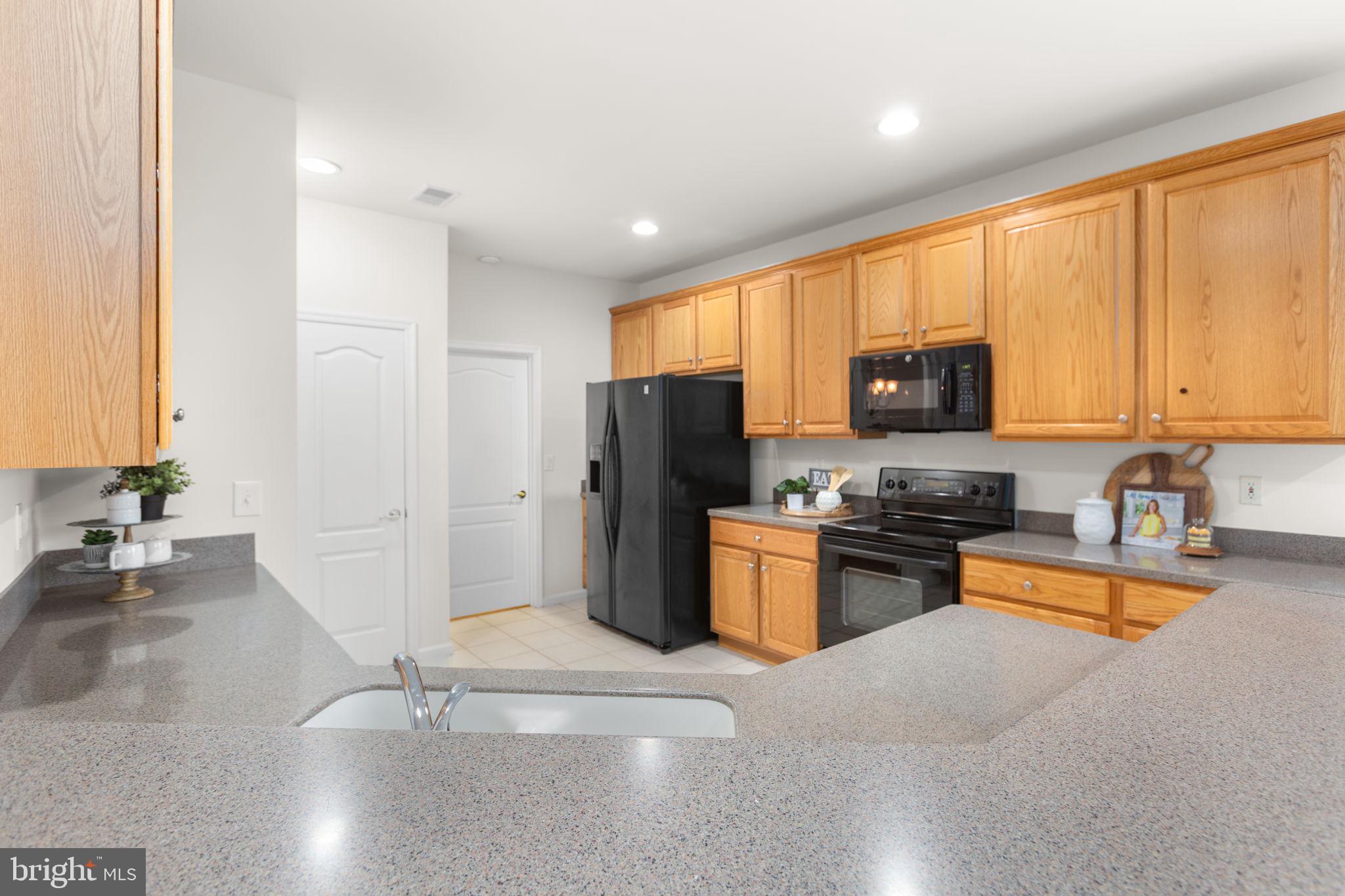 7 Covington Dr