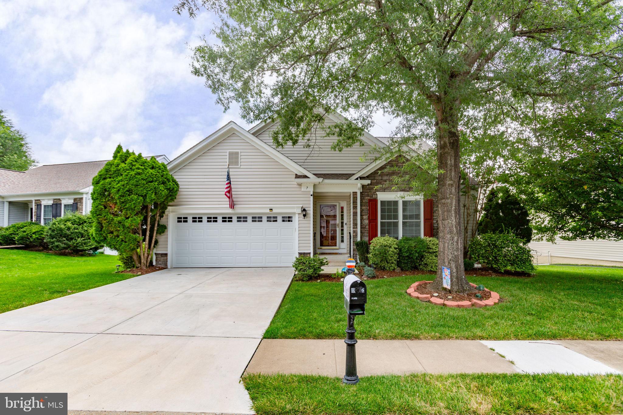 7 Covington Dr