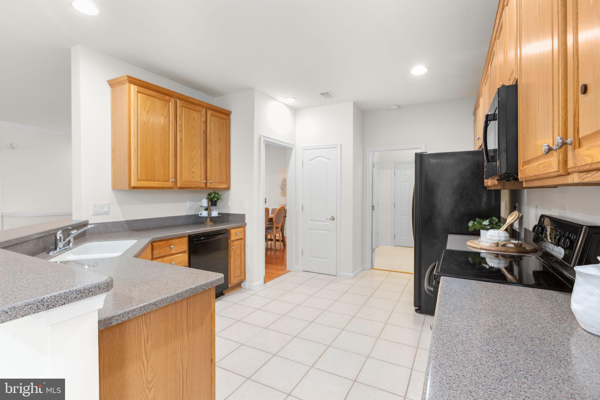 7 Covington Dr