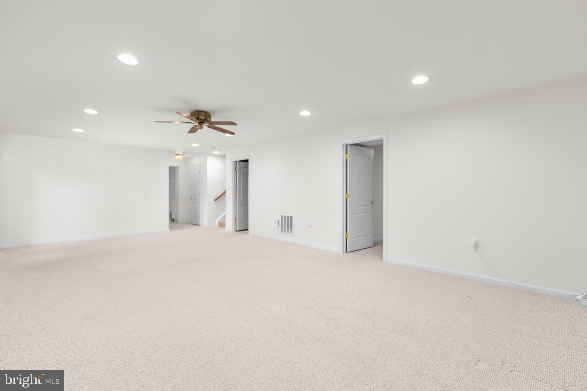 7 Covington Dr