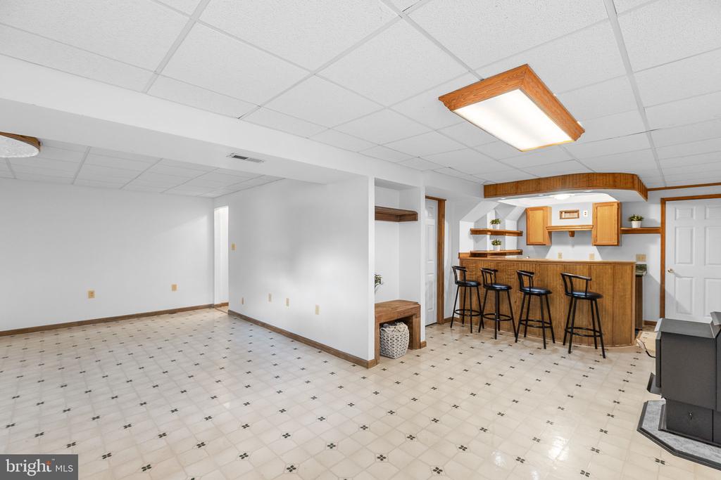 8 Westchester Ct