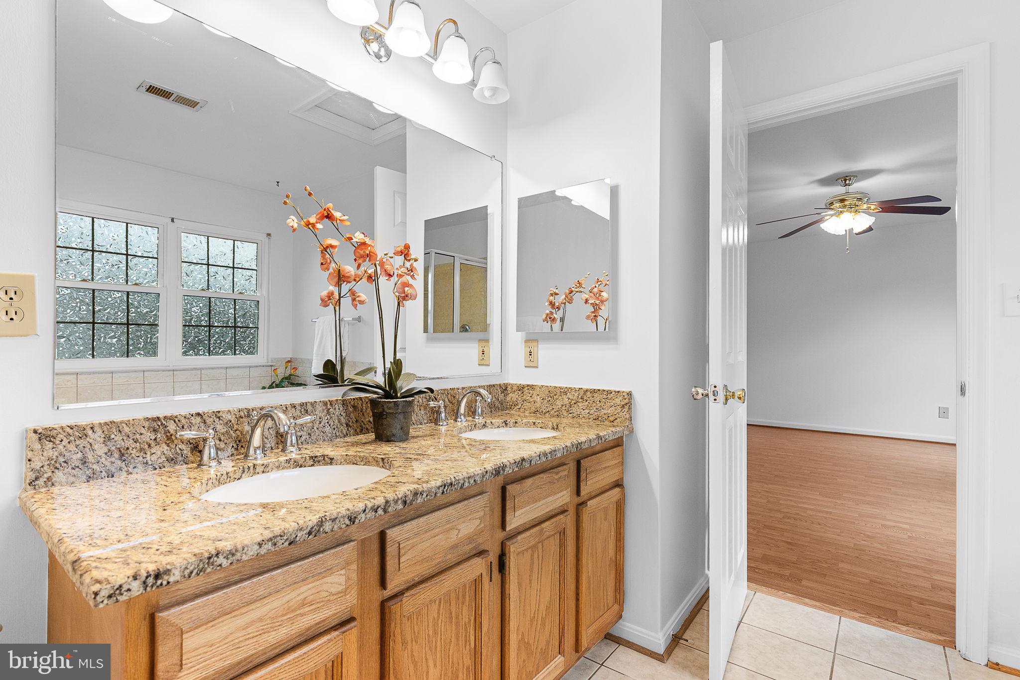 8 Westchester Ct