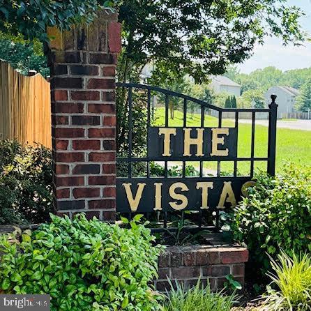 8 Westchester Ct