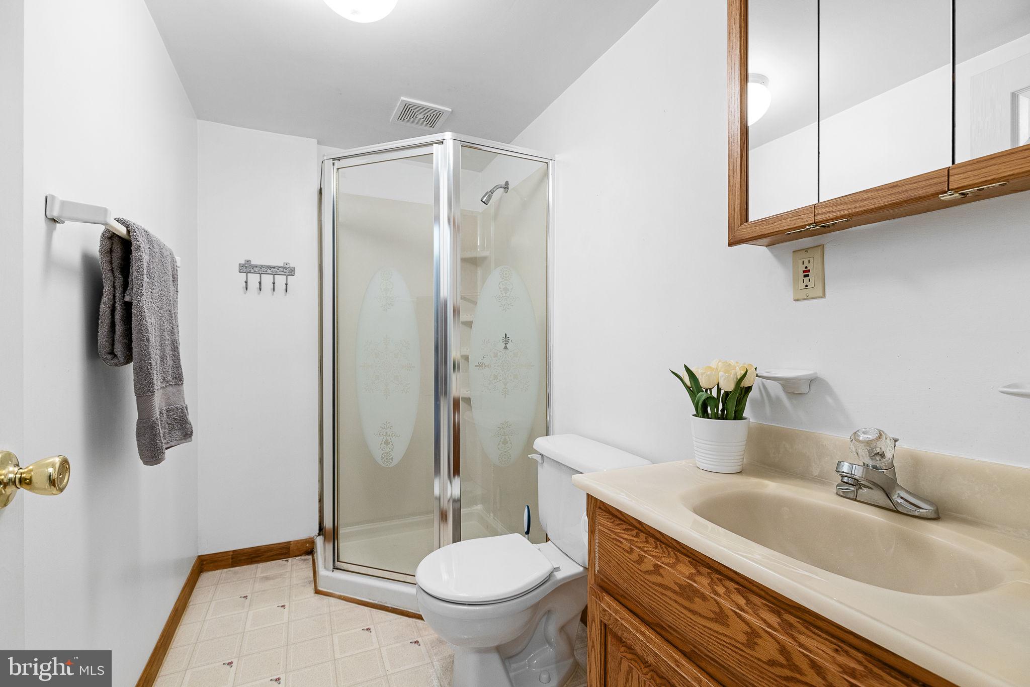 8 Westchester Ct