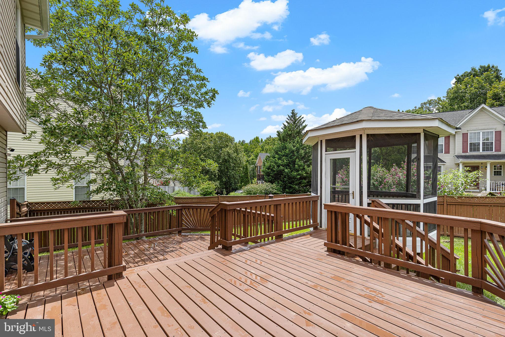 8 Westchester Ct
