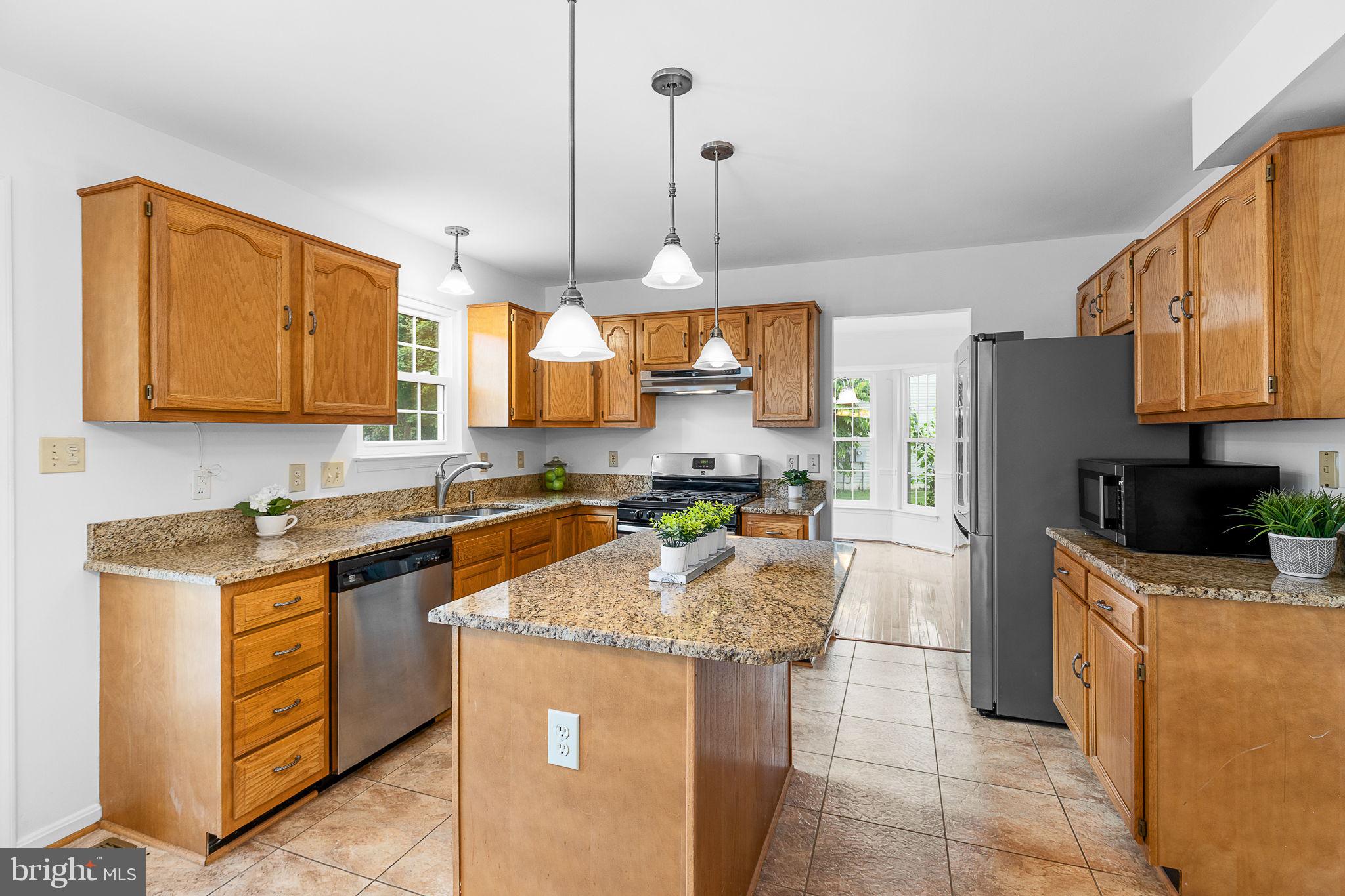 8 Westchester Ct