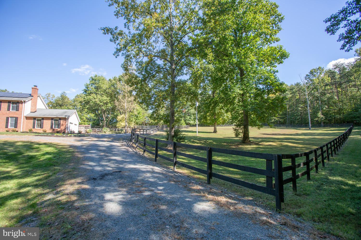 1000 QUEEN ANNE DRIVE