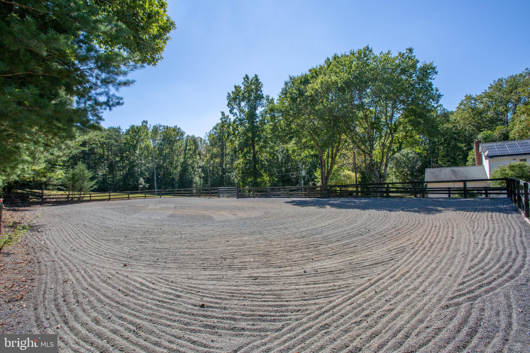 1000 QUEEN ANNE DRIVE