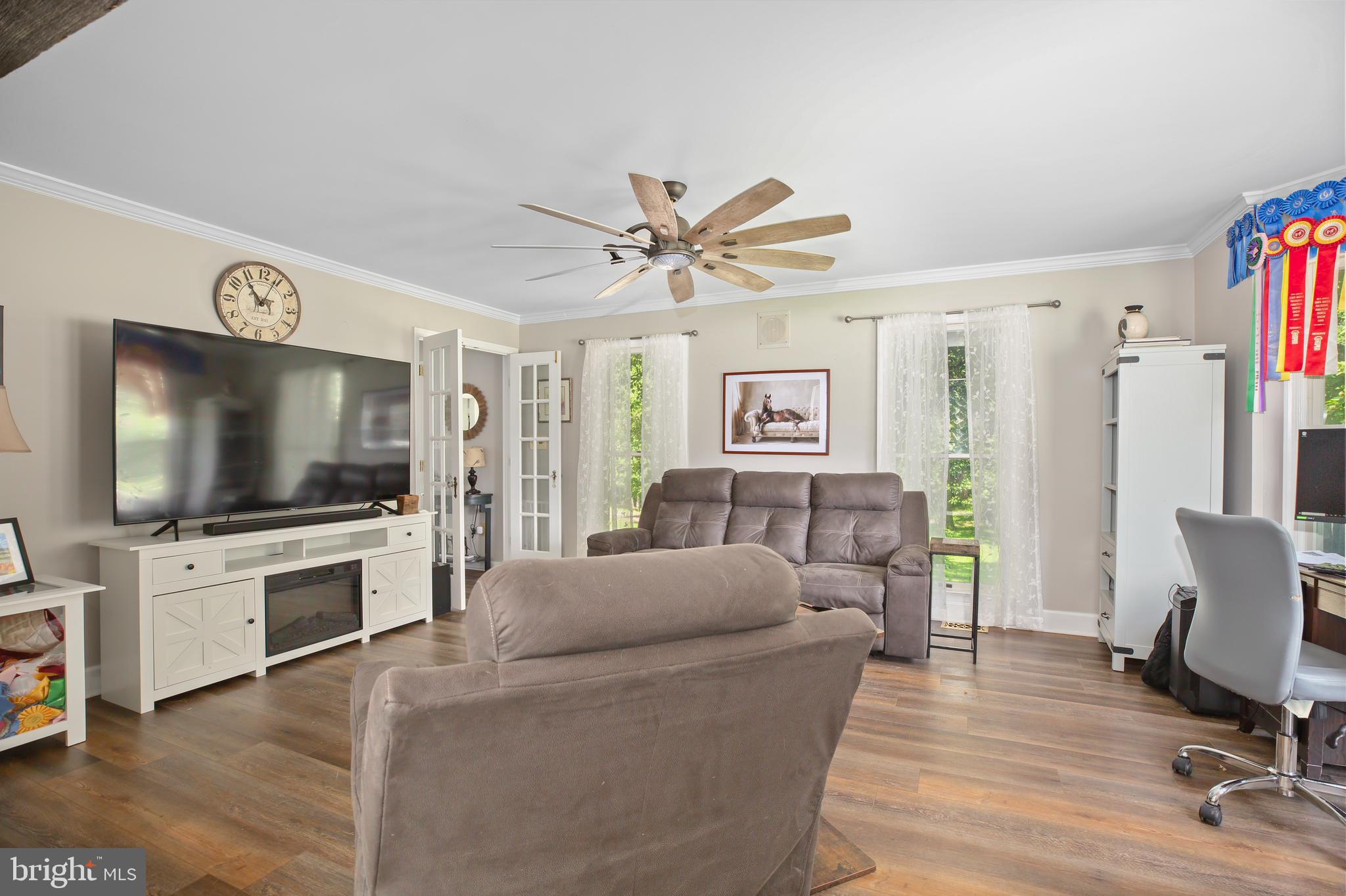 1000 QUEEN ANNE DRIVE