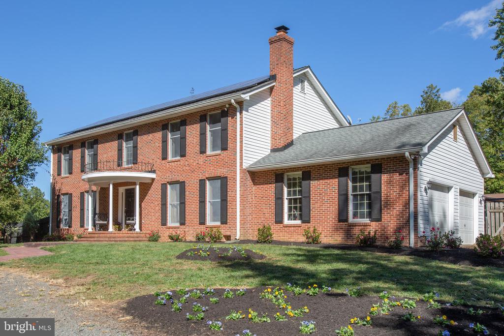 1000 QUEEN ANNE DRIVE