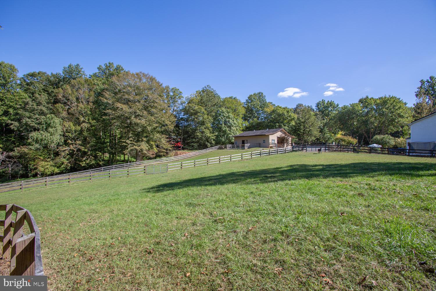 1000 QUEEN ANNE DRIVE