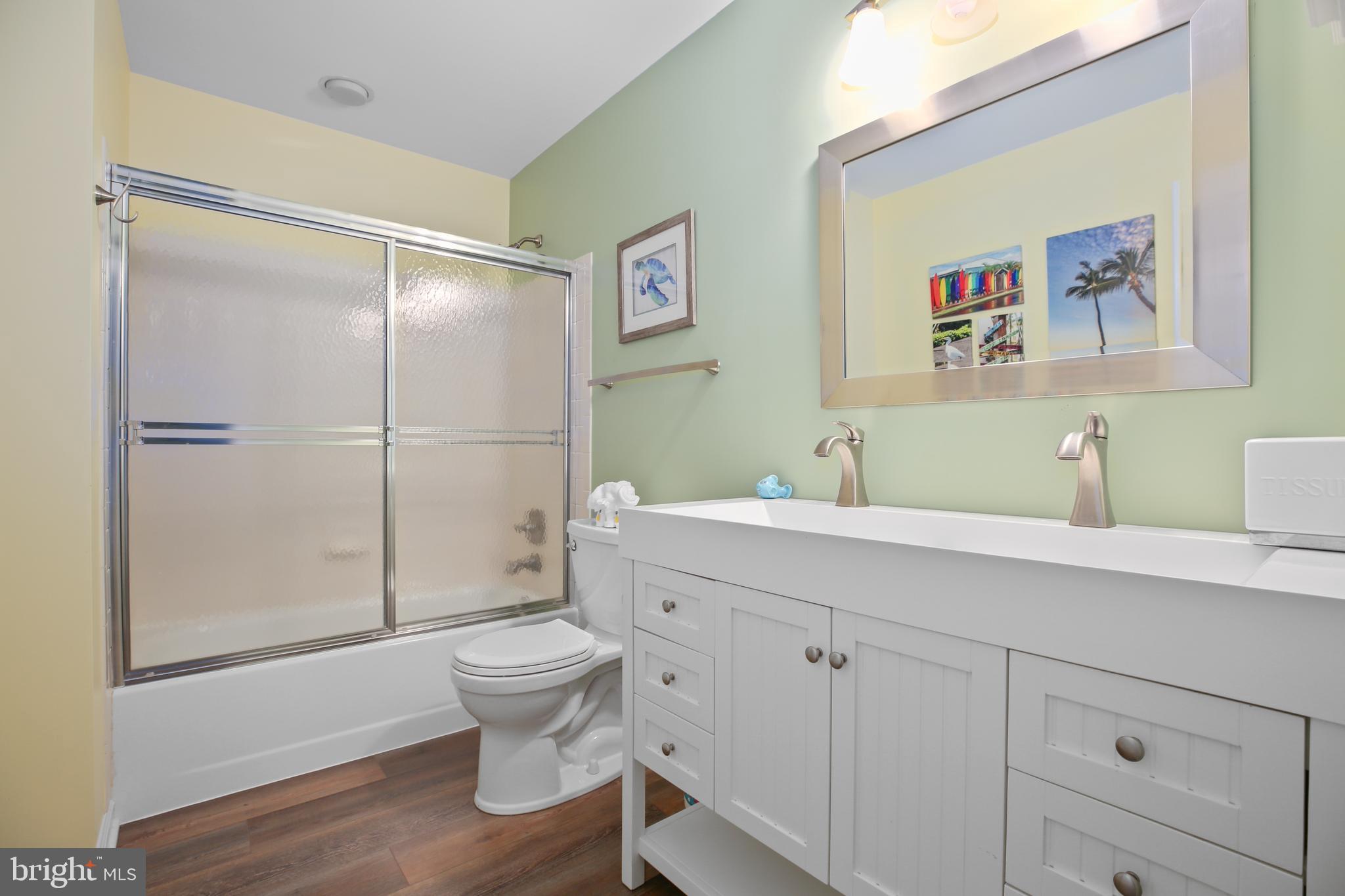 1000 QUEEN ANNE DRIVE