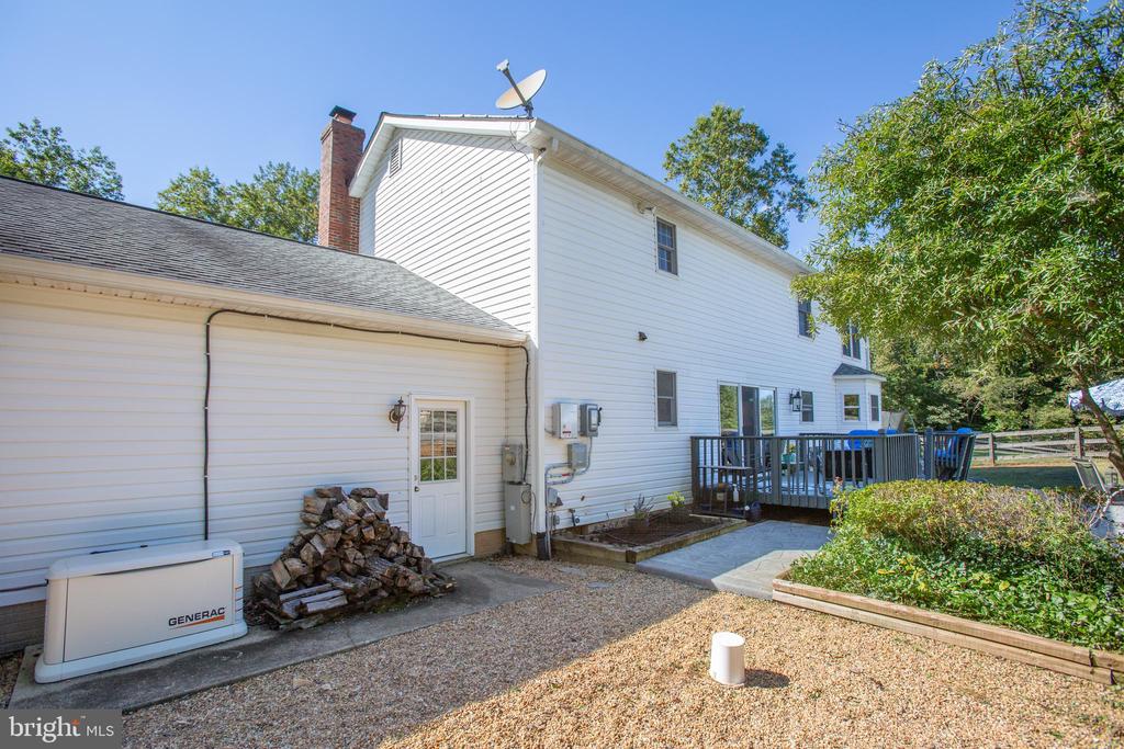 1000 QUEEN ANNE DRIVE
