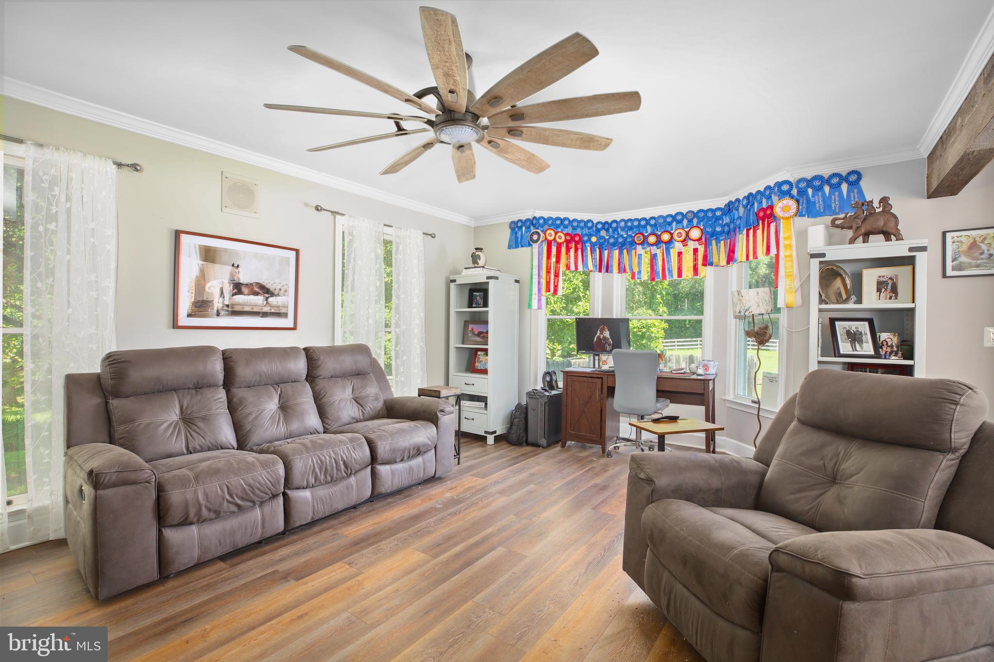 1000 QUEEN ANNE DRIVE