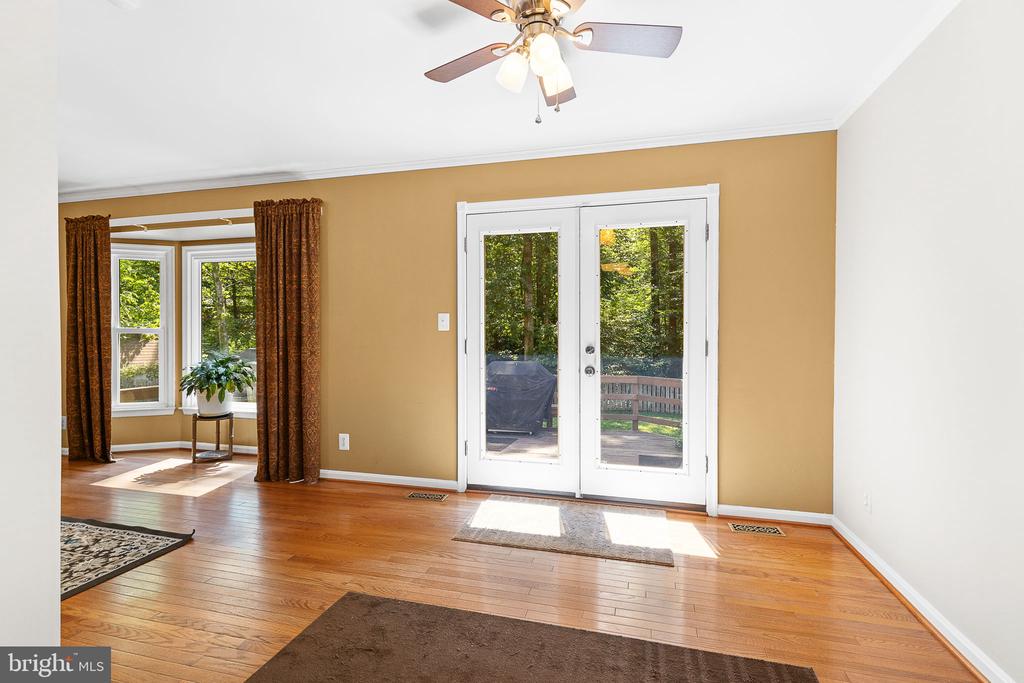 208 Greenspring Dr