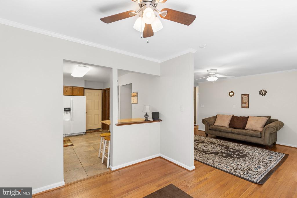 208 Greenspring Dr