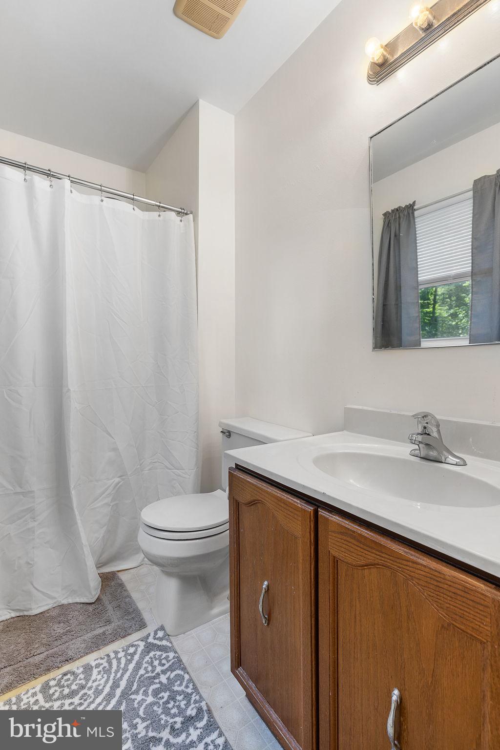 208 Greenspring Dr