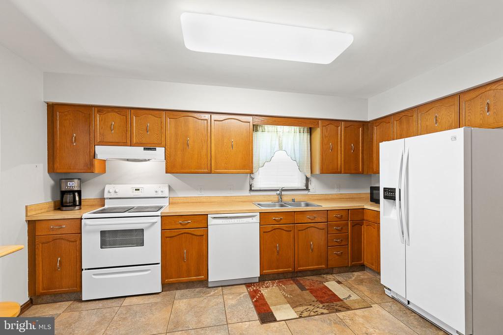 208 Greenspring Dr