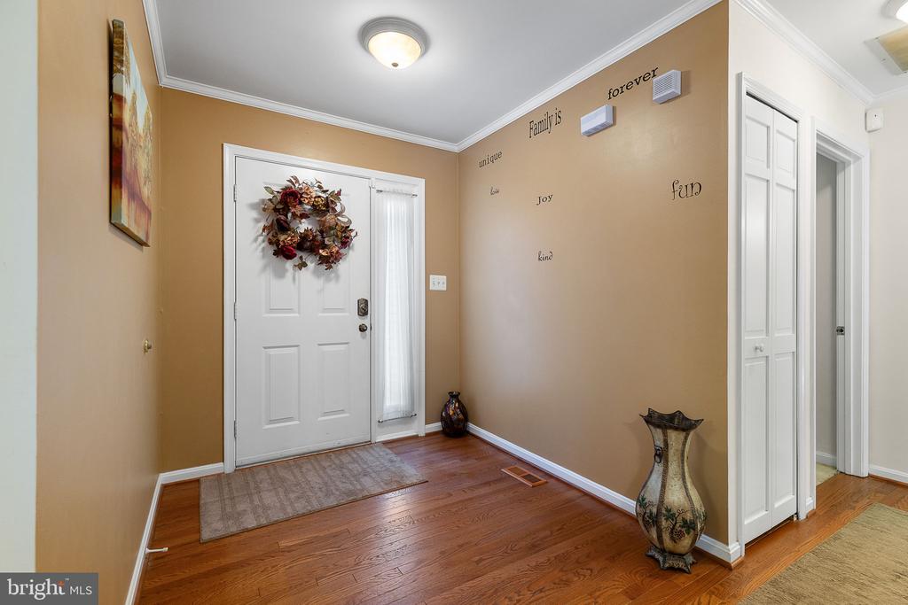 208 Greenspring Dr