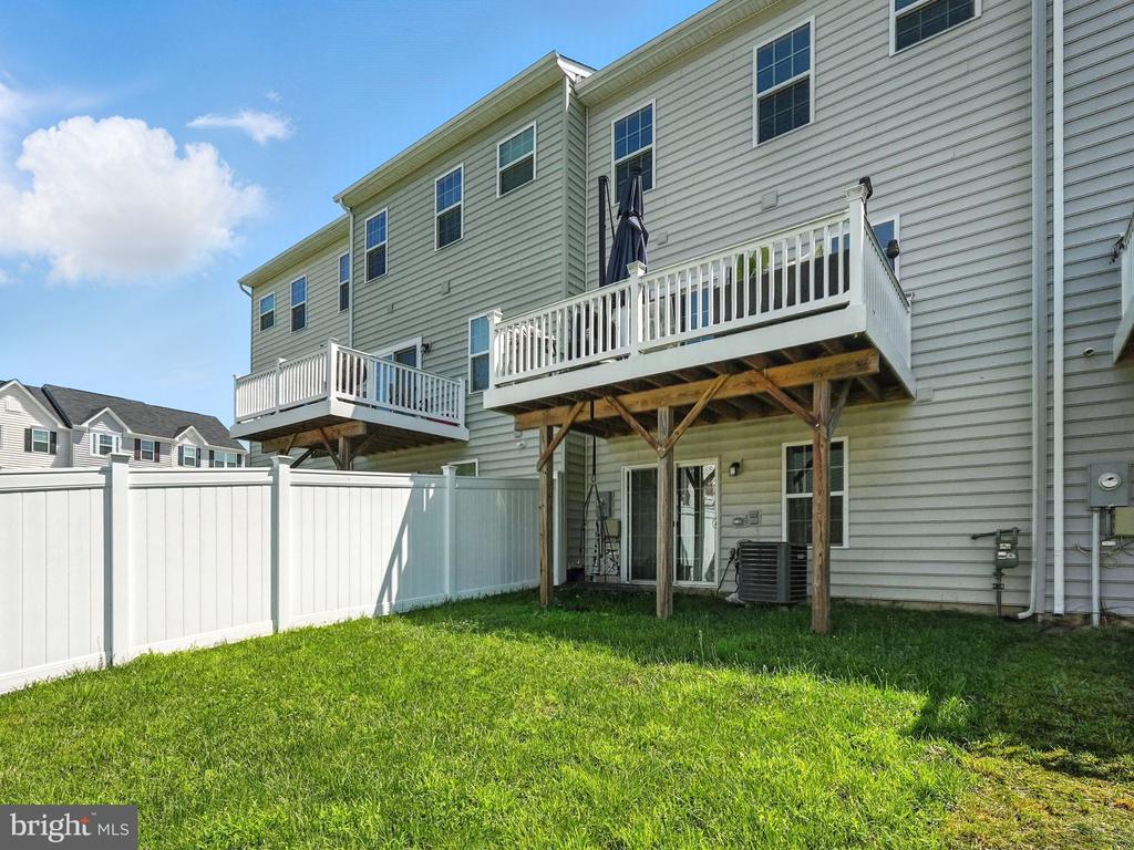 604 ROLLING VALLEY DRIVE