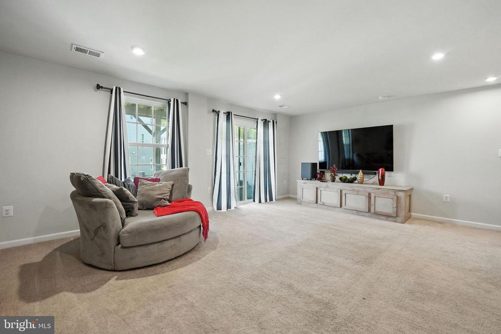 604 ROLLING VALLEY DRIVE
