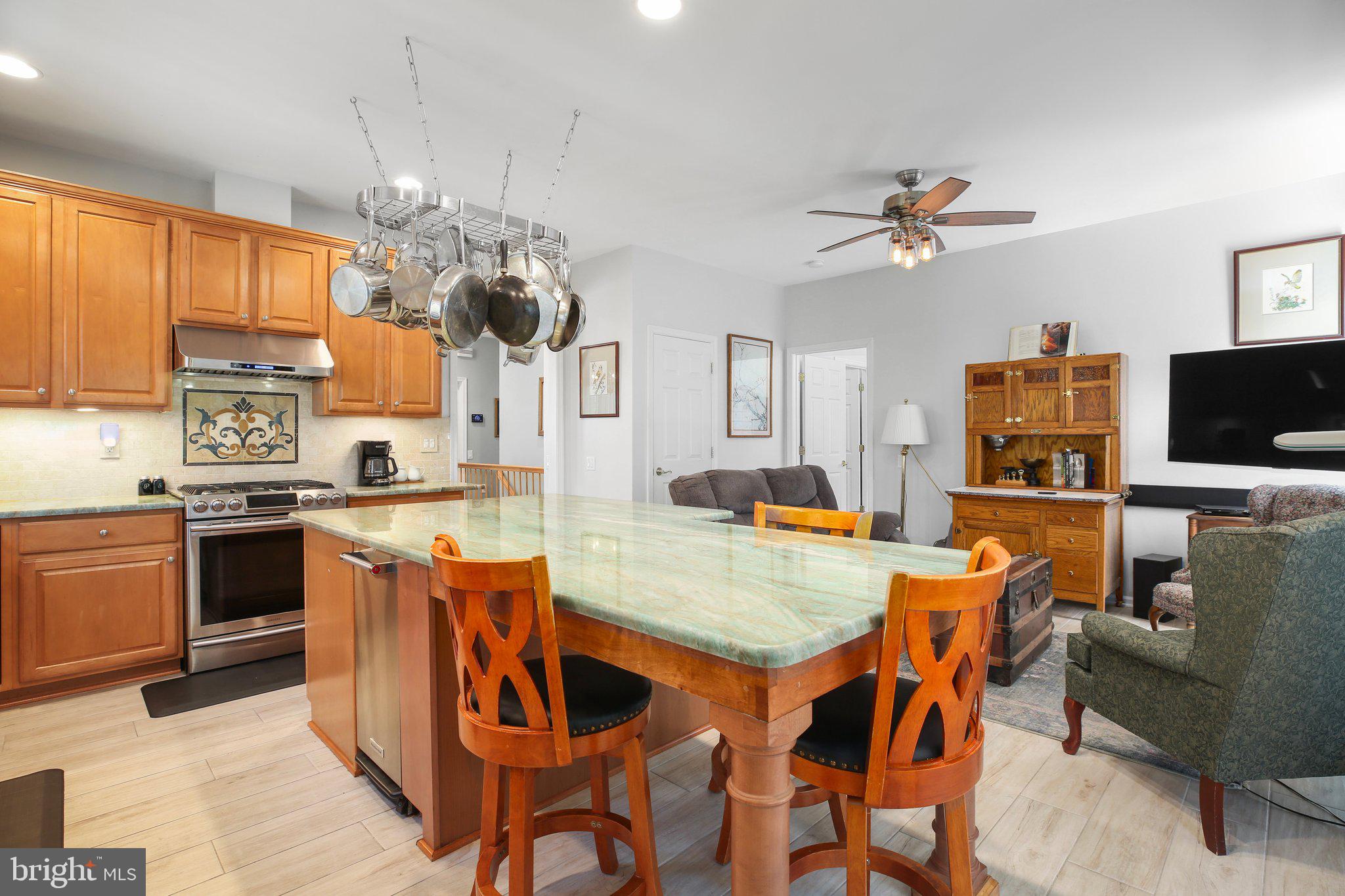 6 Sugargrove Dr