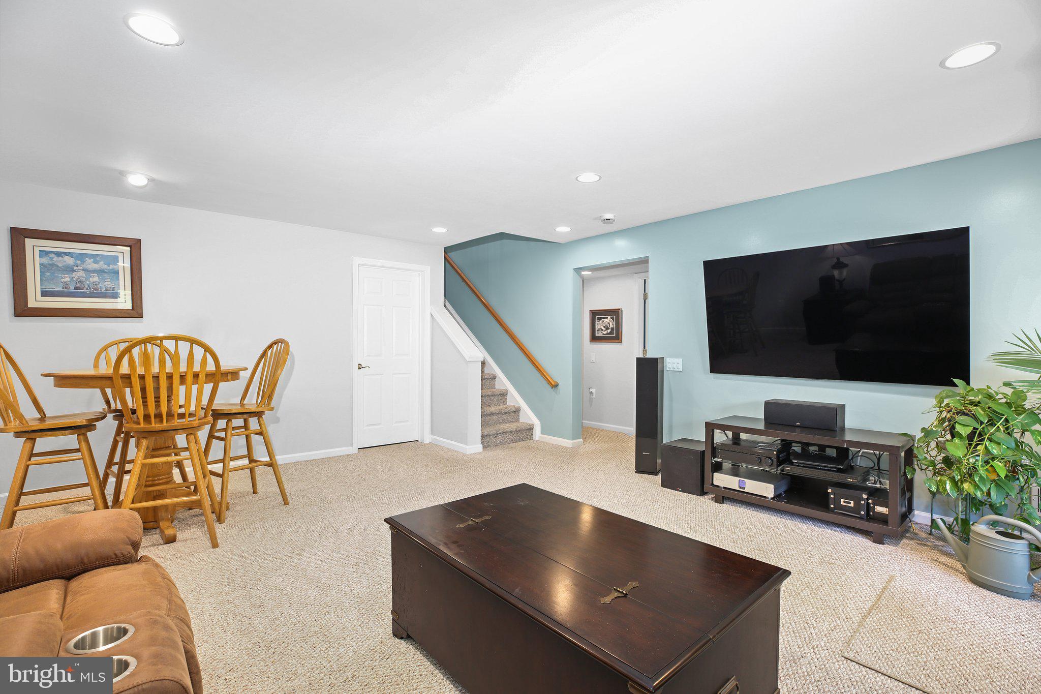 6 Sugargrove Dr