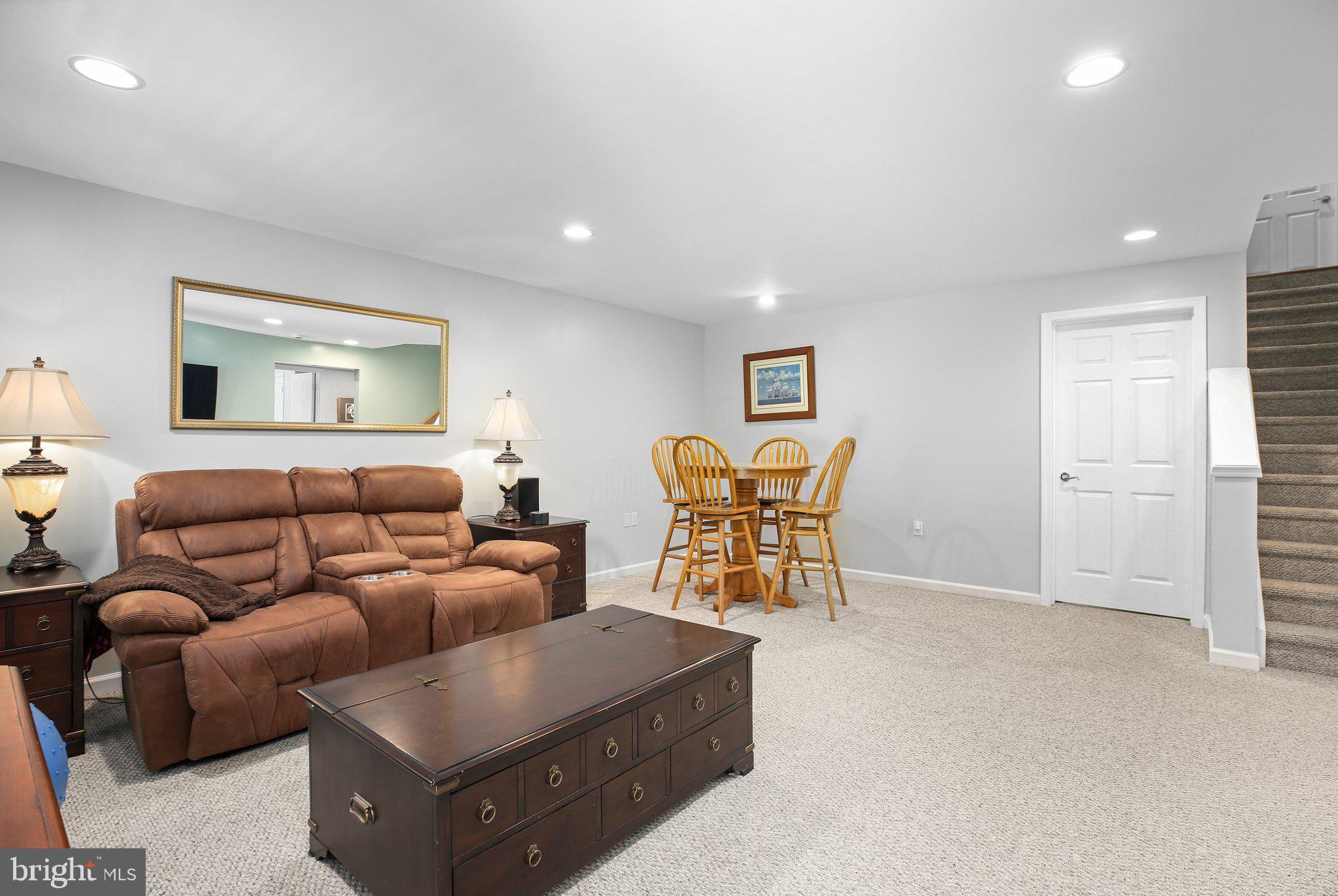 6 Sugargrove Dr