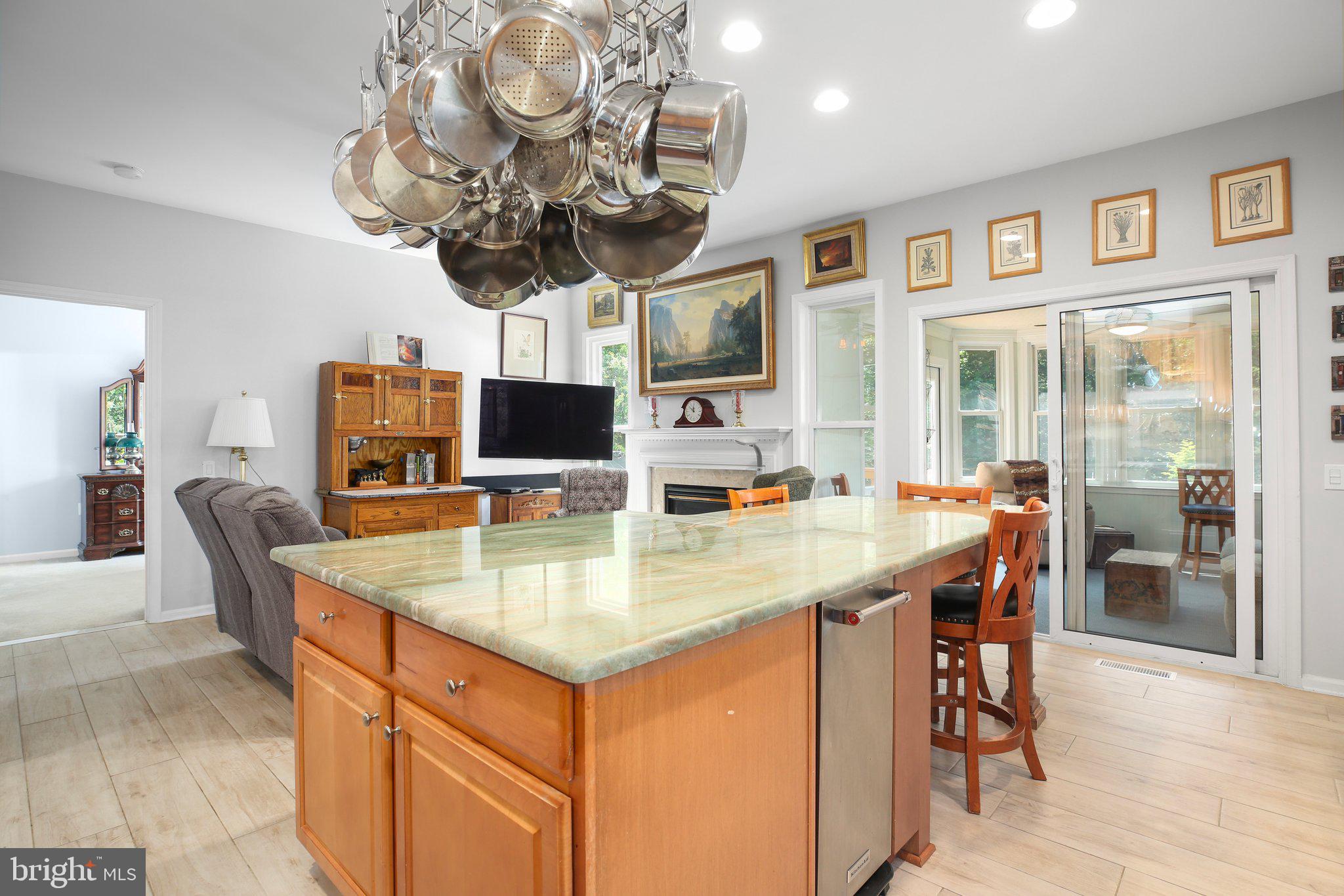 6 Sugargrove Dr