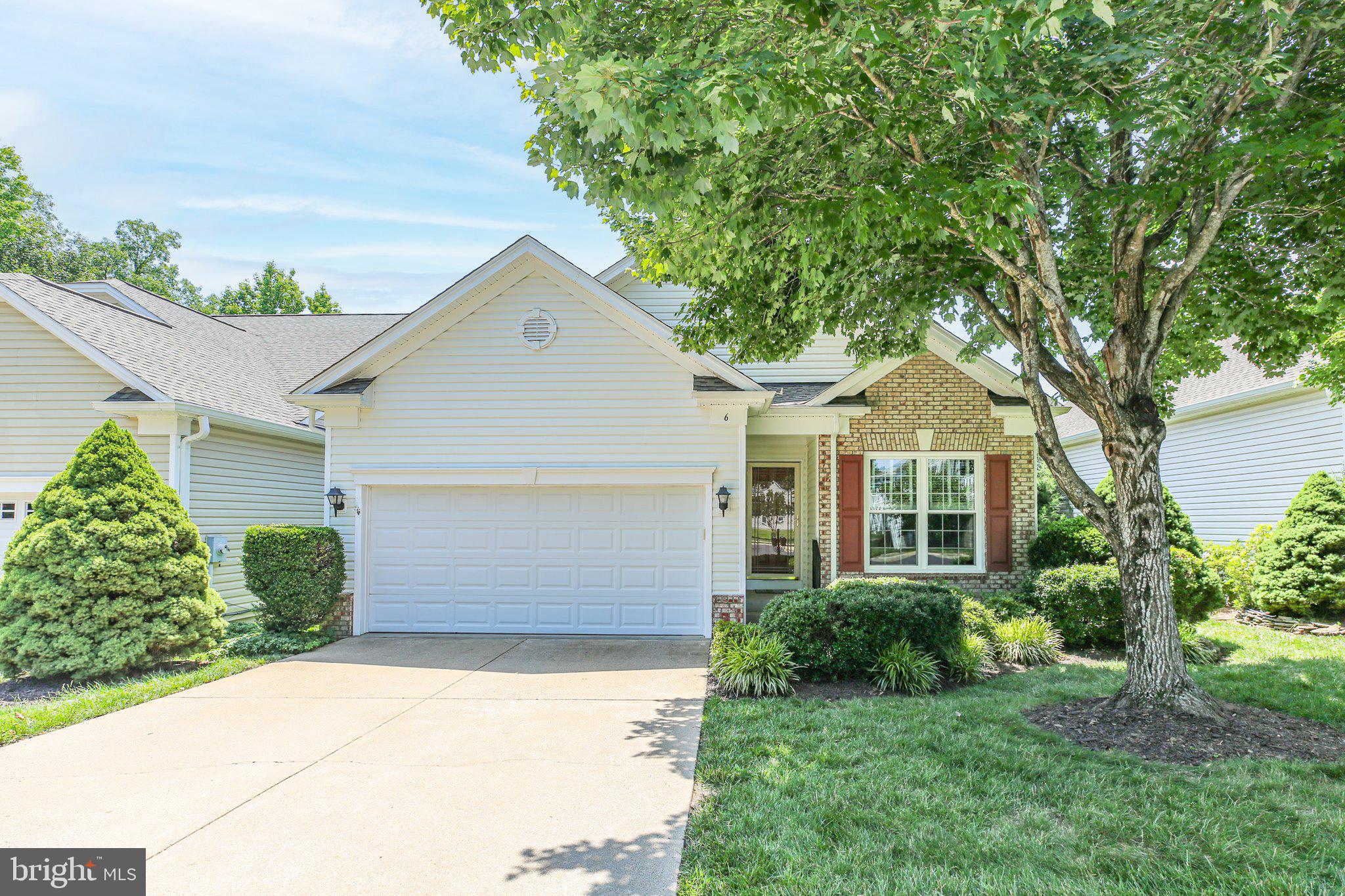 6 Sugargrove Dr