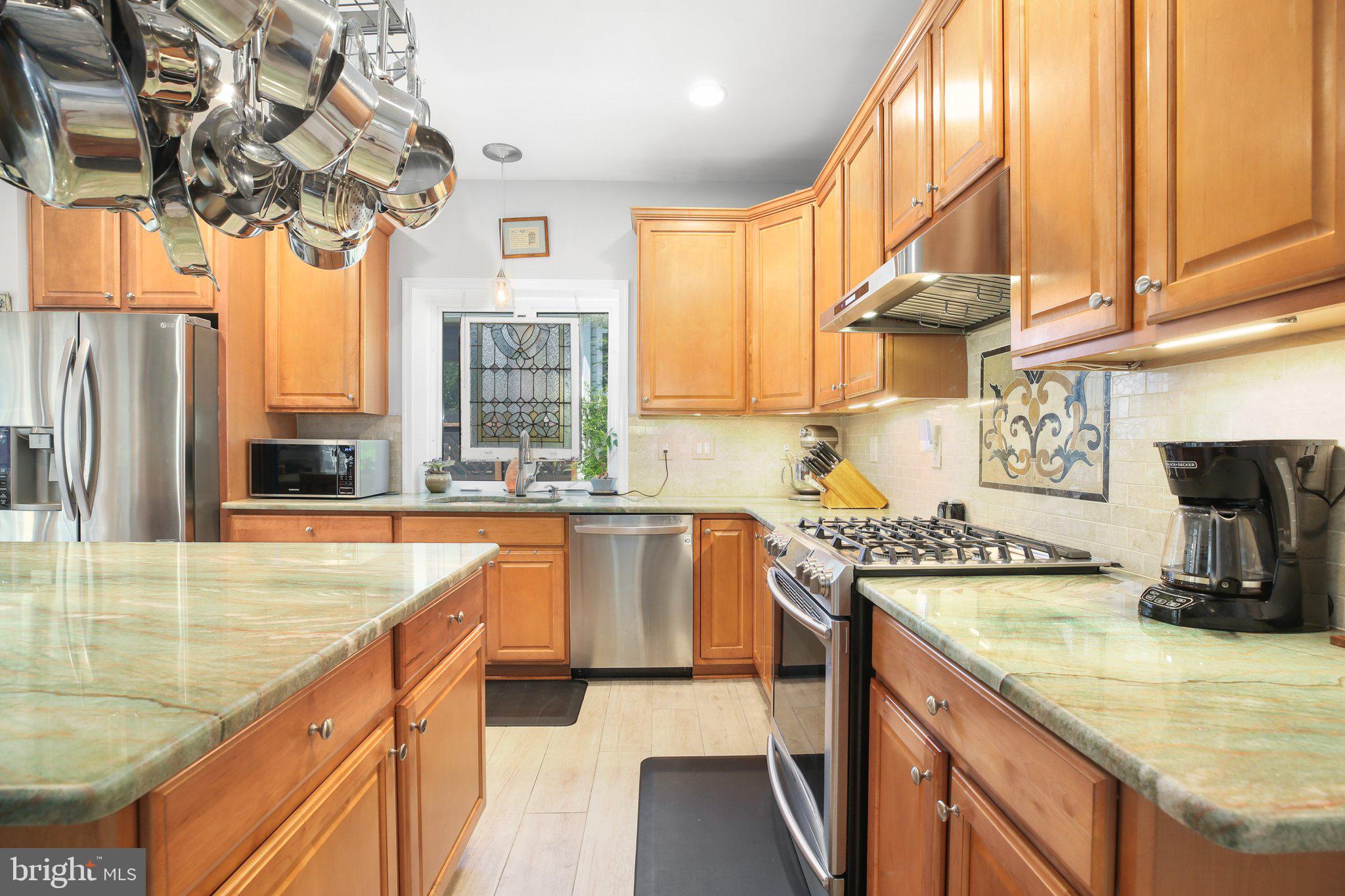 6 Sugargrove Dr