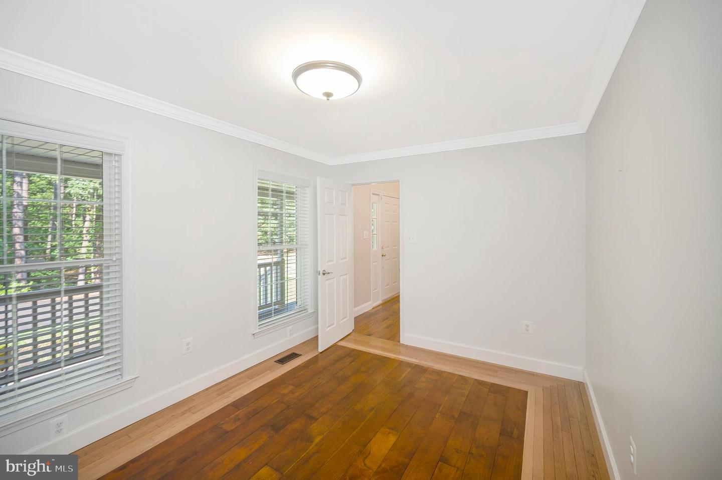 8 Wilderness Ct