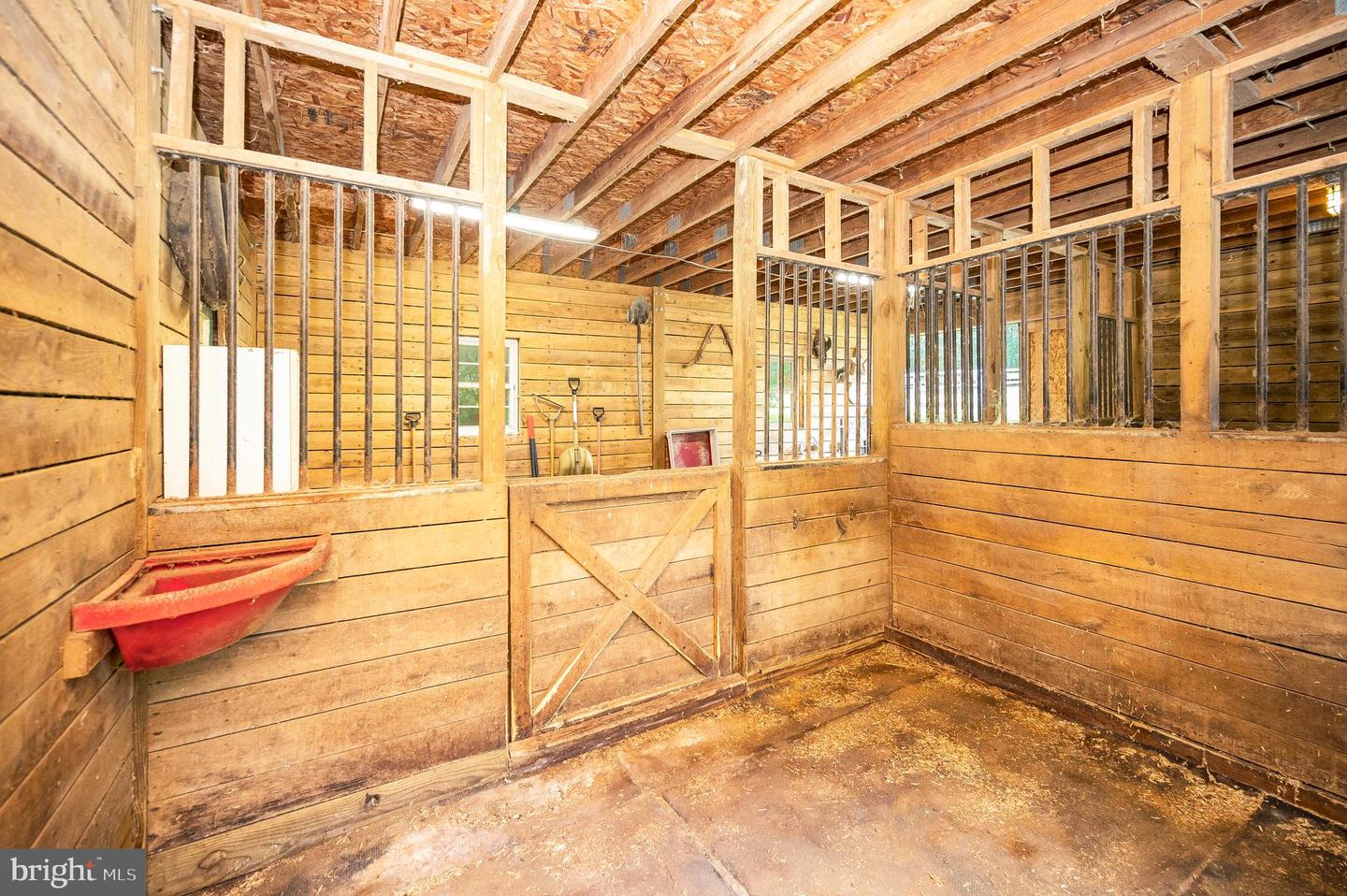 8 Wilderness Ct