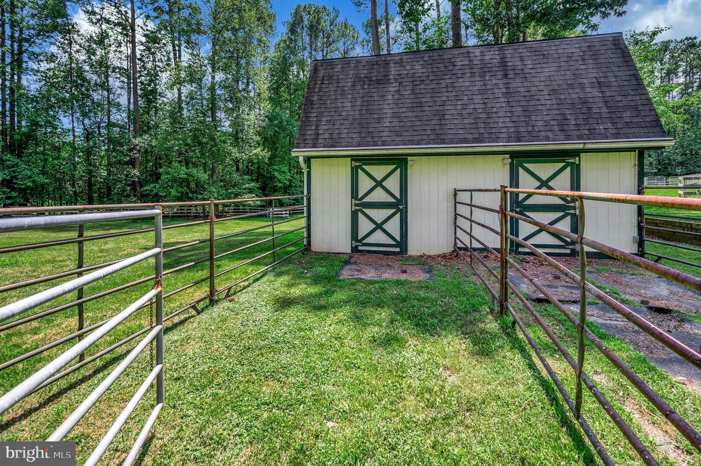 8 Wilderness Ct